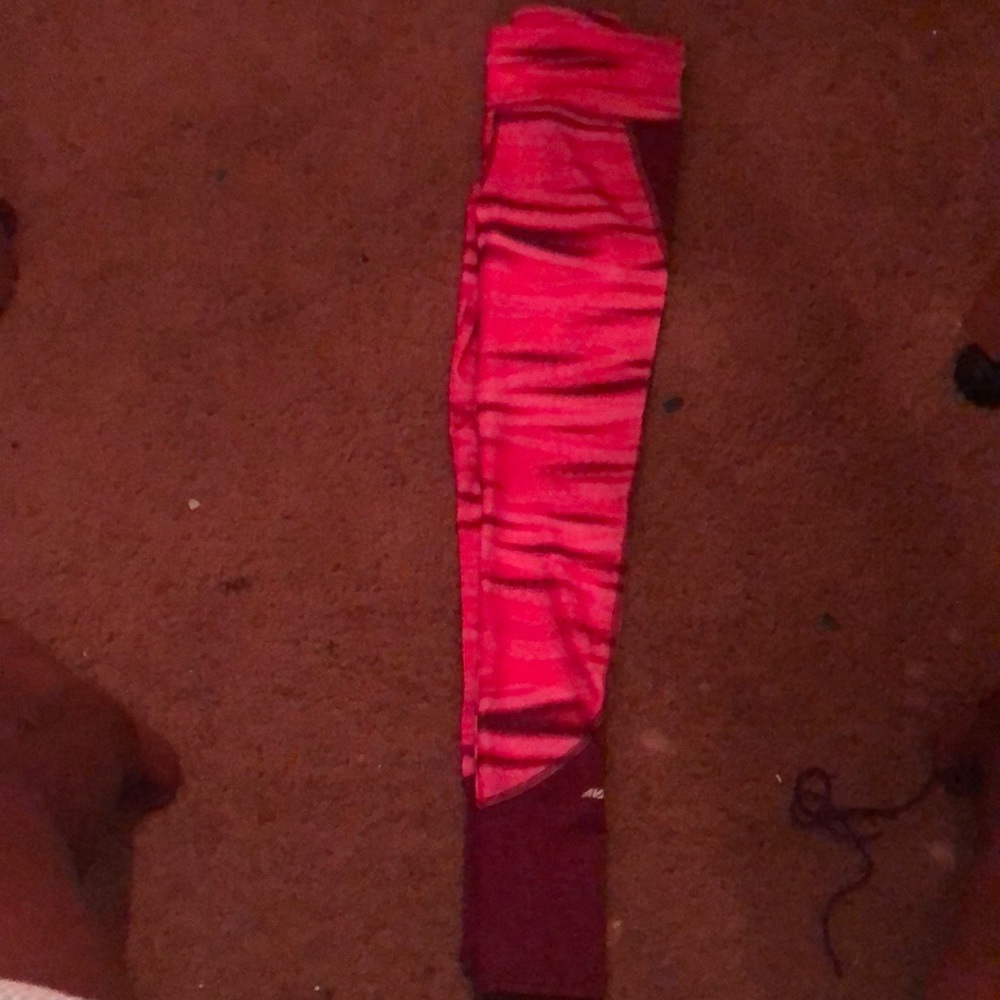 I am selling yoga pants